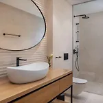 Luxury Salvina