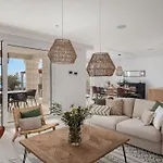 Luxury Salvina