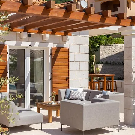 Luxury Salvina Makarska