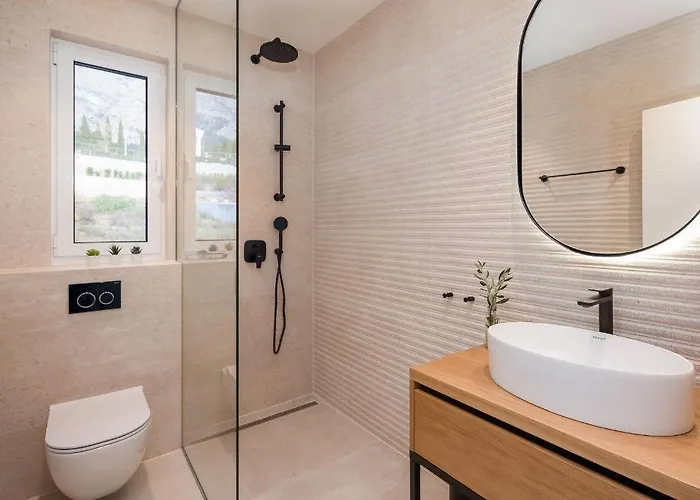 Luxury Salvina Vila *