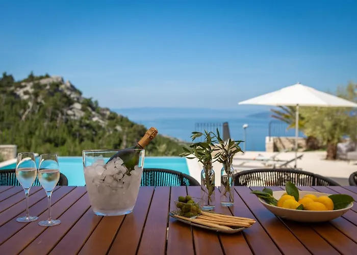 Luxury Salvina Vila *